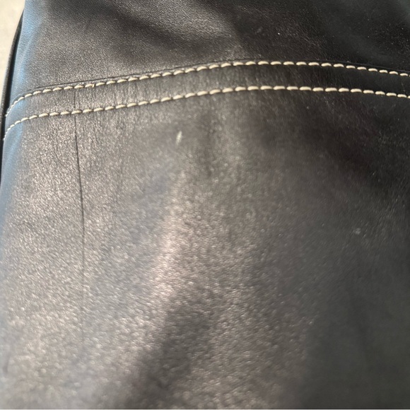 Coach Leatherware Black Tote/Shoulder Bag in GUC!! - Picture 10 of 14